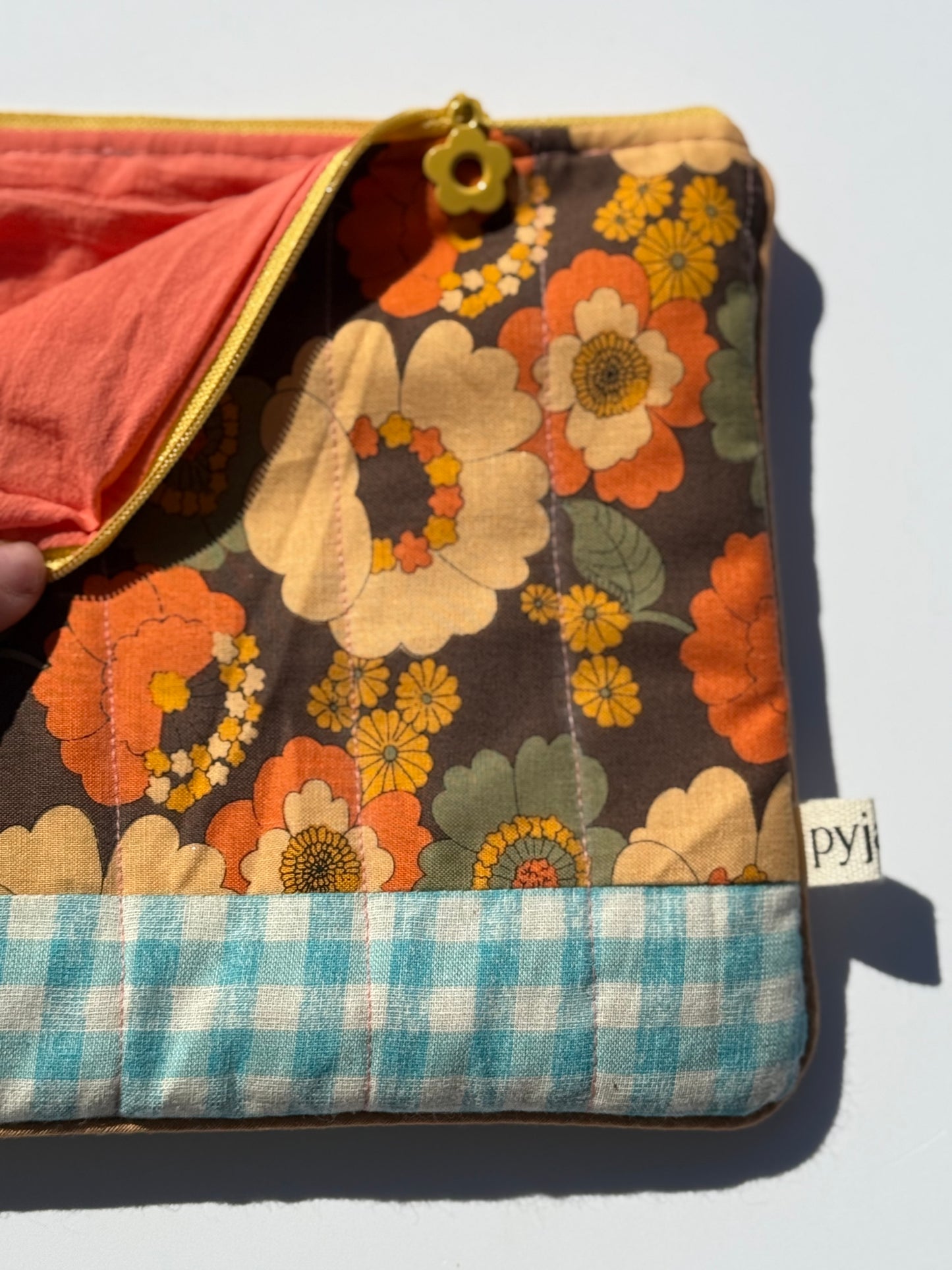 Lini (make up bag)
